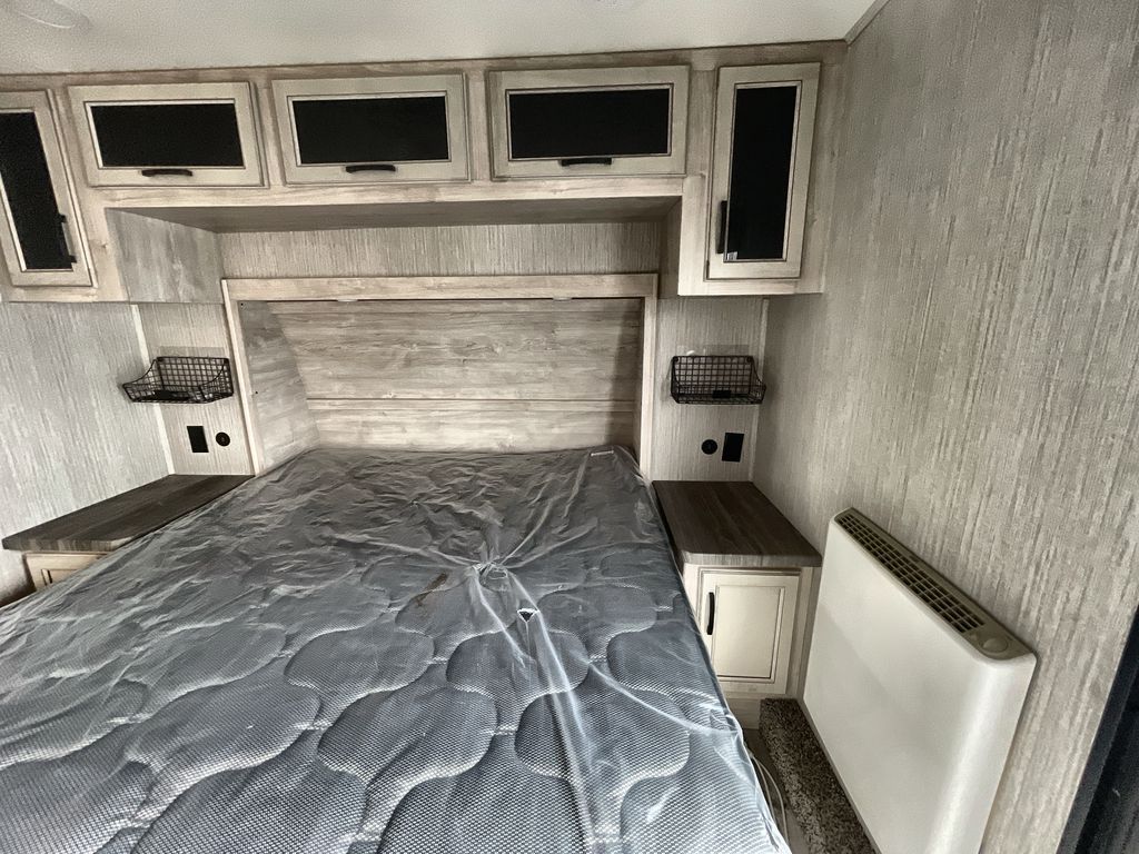 Main image 51