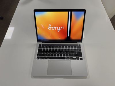 2020 MacBook Pro M1 (Works w/ External Display)
