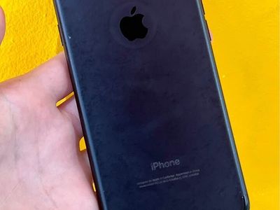 iPhone 7 32GB - Unlocked