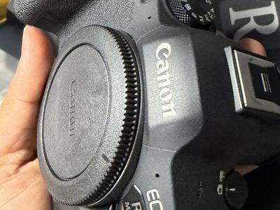 Canon r6 ,mark ii 1650$ < 16k shots