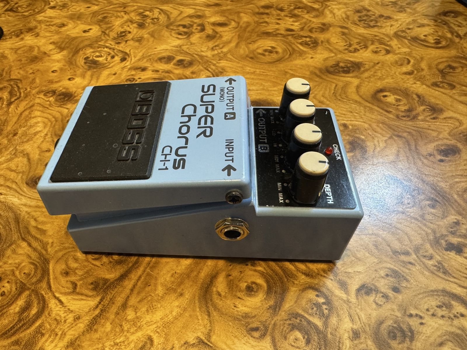 Main image 4
