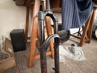 2022 PERFORMANCE E-BIKE+ SERIES 38 FLOAT 29 170MM GRIP (only 4 hours ride time on it)