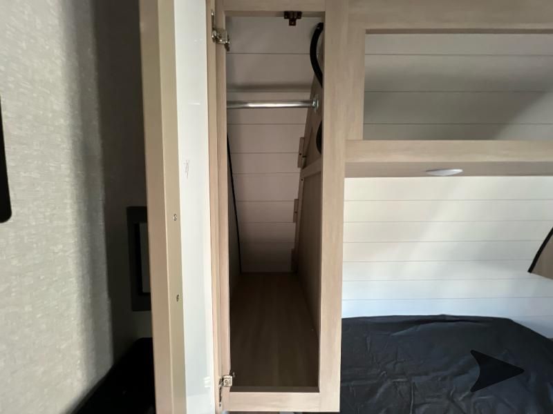 Main image 12