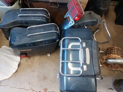 Luggage, fairing, fenders from 1980 Honda Goldwing