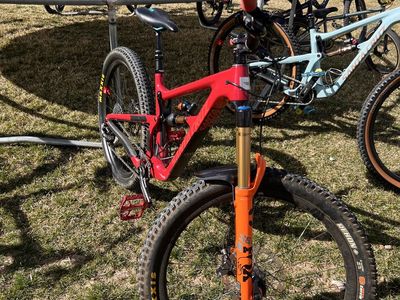 Santa Cruz Hightower LT Carbon Mountain Bike - Red, Full Suspension, FOX 36 Fork