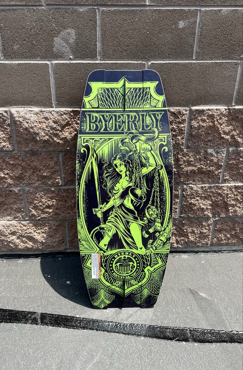 Byerly Revival Wakeskate Wakeboard 142 Waterboard