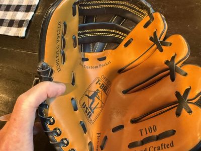 T-Ball USA 9.5” Baseball Glove
