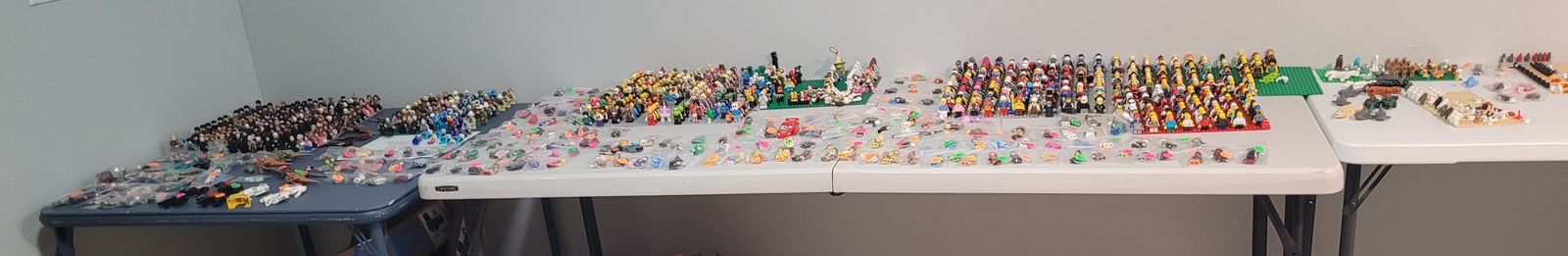 Roughly 2000 lego minifigures all for $7995