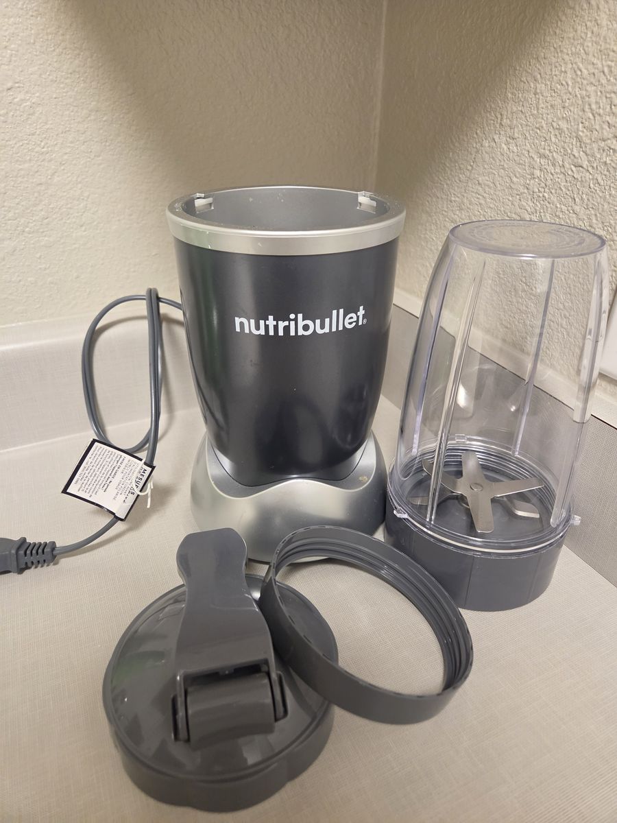 Nutribullet Personal Blender with Cup & Lid