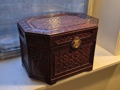 Vintage Wood & Woven Rattan Keepsake Box