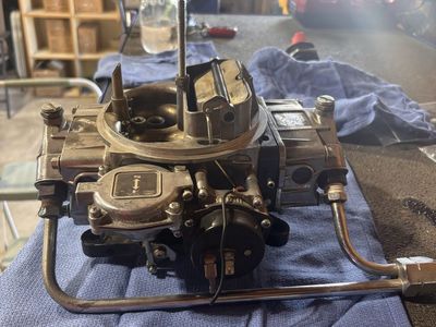 Holley Brawler Carburetor Double Pumper 4-Barrel Carburetor 650 CFM Mechanical Secondary