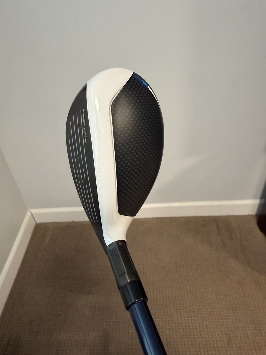 TaylorMade SIM2 Max 3 Hybrid 19 Loft Fujikura Ventus Shaft with Headcover