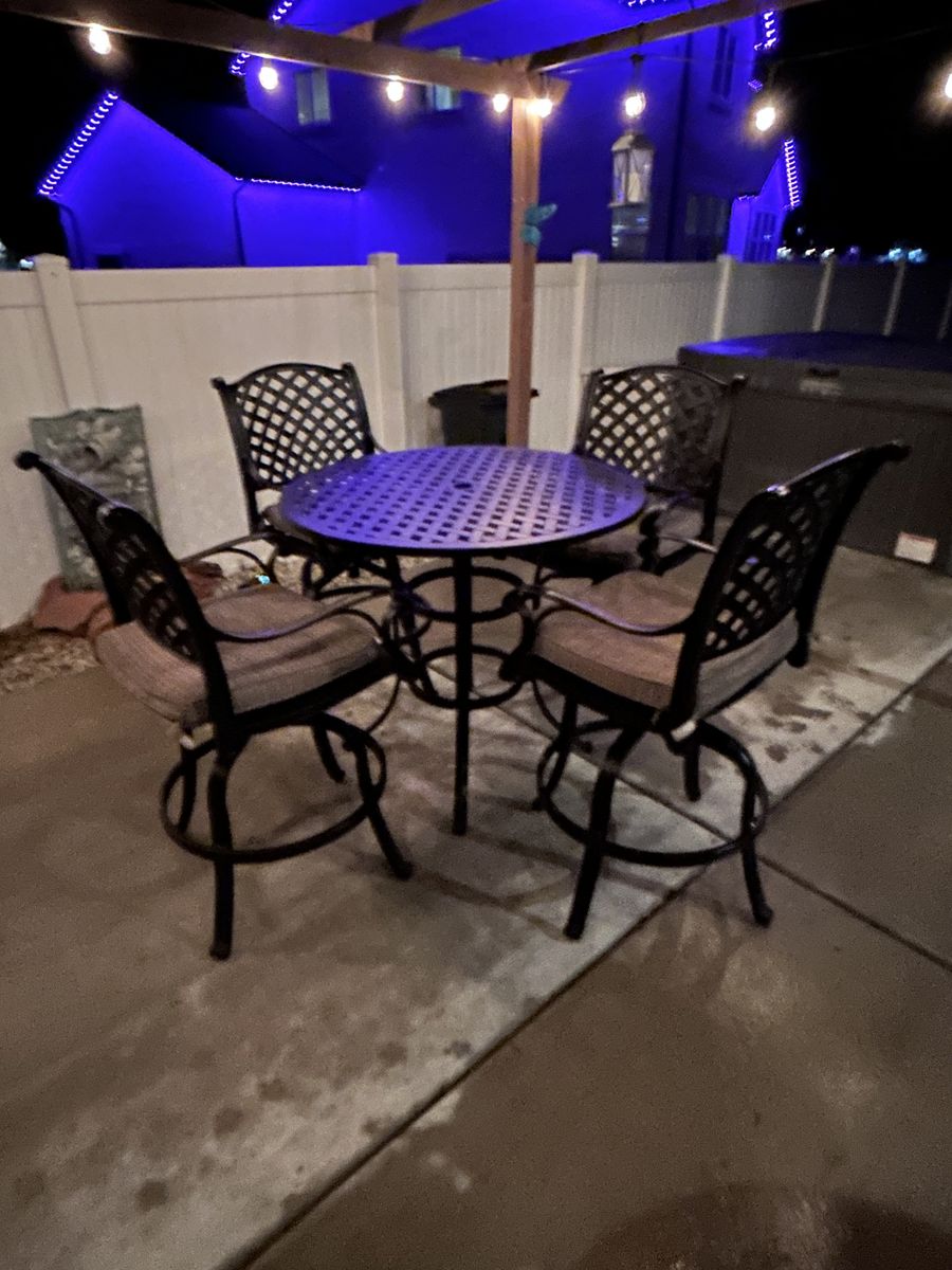 Nassau Outdoor Patio 5pc Bar Set.