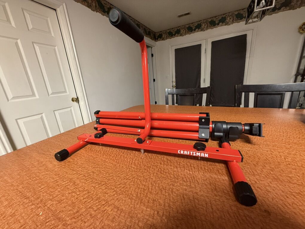 Craftsman light tripod