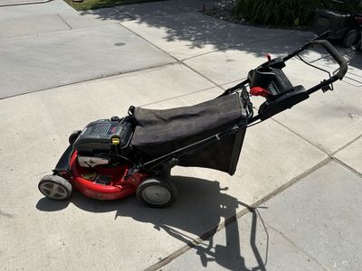 Snapper 700 Series Self-Propelled Lawn Mower