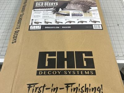 GHG Pro-Grade Silo Decoys Canada Geese W/ Flocked Heads 12-Pack Matte Finish new