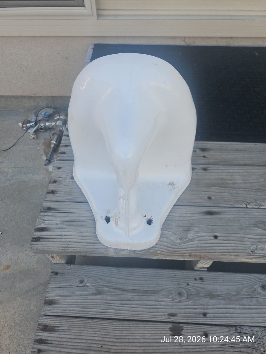 Main image 3