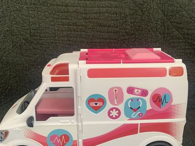Barbie ambulance