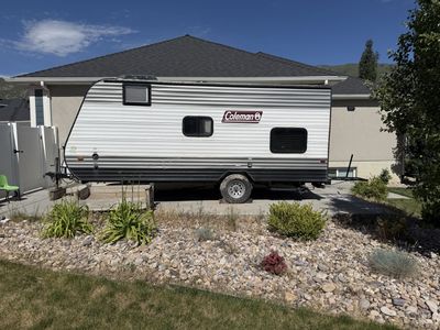 2022 Coleman 17B Camper