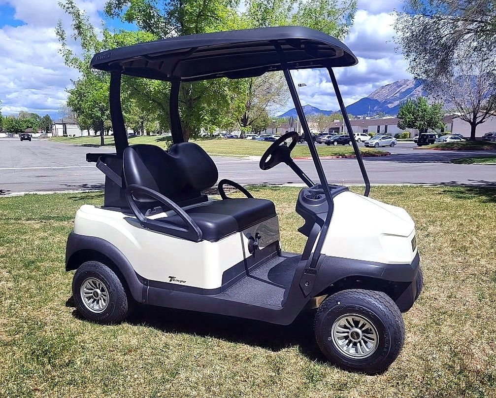 2026 Club Car Tempo Gas Golf Car – Arctic White