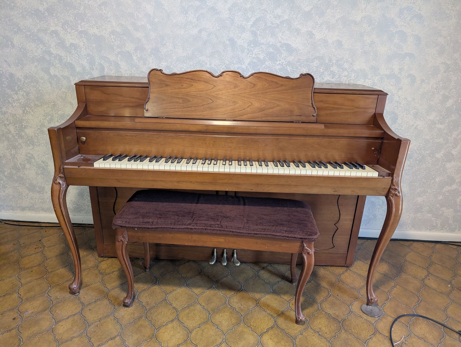Gulbransen Upright Piano with Bench