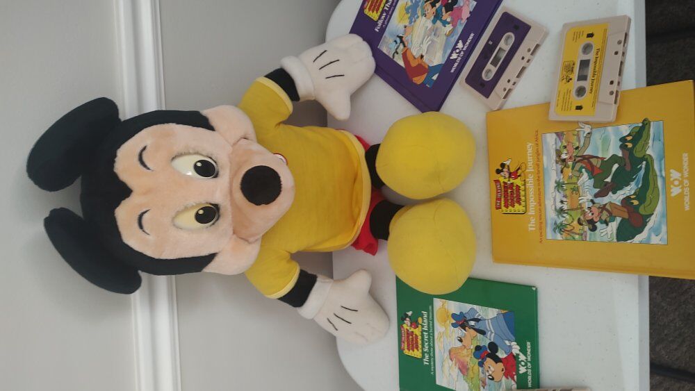 Vintage Disney World of Wonder Wow Talking Mickey