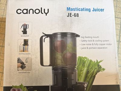 Canoly masticating cold press juicer model JE68 new in box