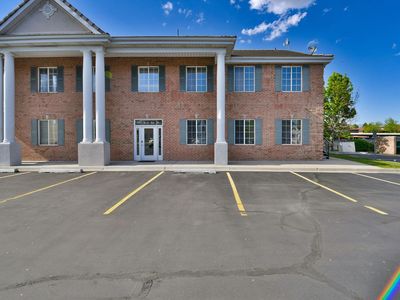 Office Suite In Excellent Location!