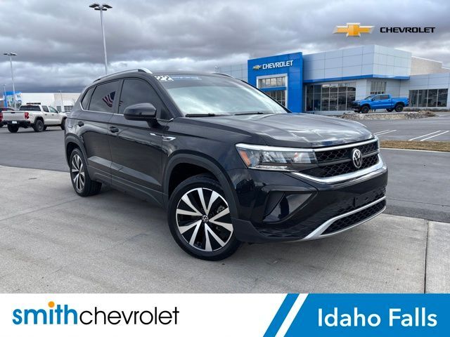 2022 VOLKSWAGEN TAOS SE 4Motion