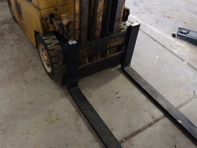 Yale 2k propane forlift