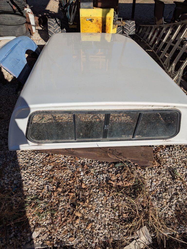 Leer 8 foot 2nd gen Dodge shell