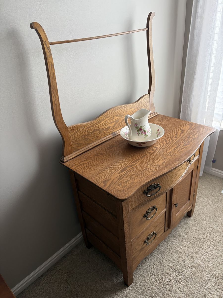 Main image 6