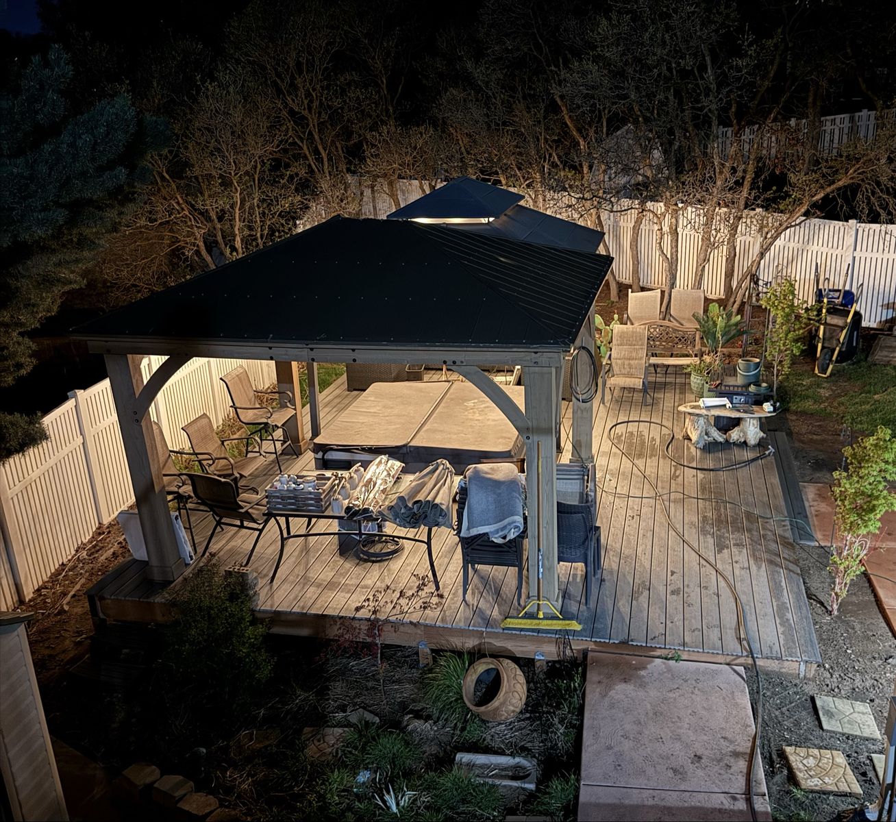 Main image 19
