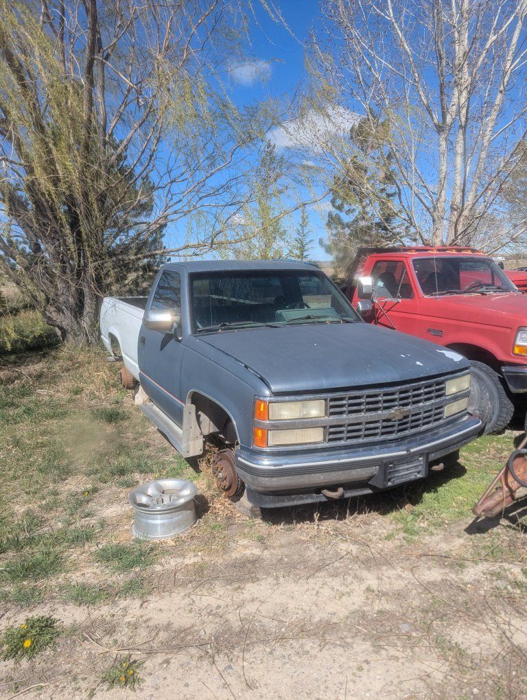 Parting out 1991 Chevy 1500 4wd