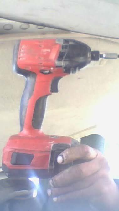 hitli 21 volt impact, and 2 batteries