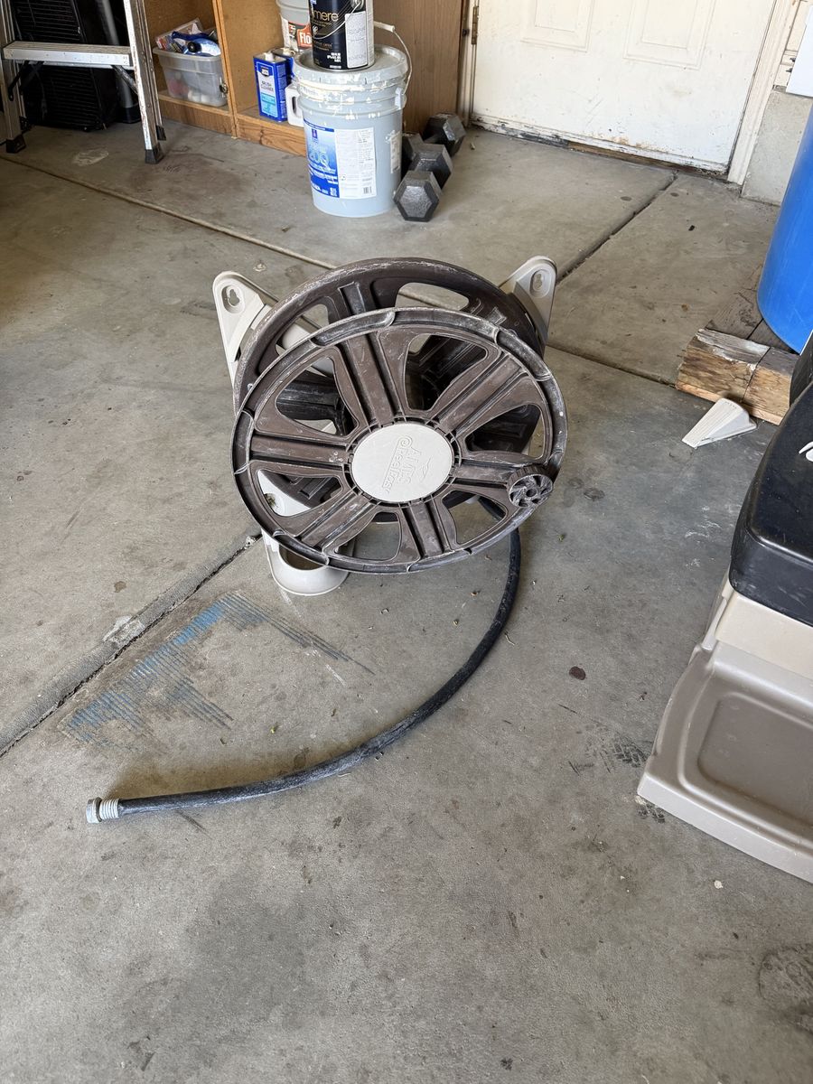 Hose reel