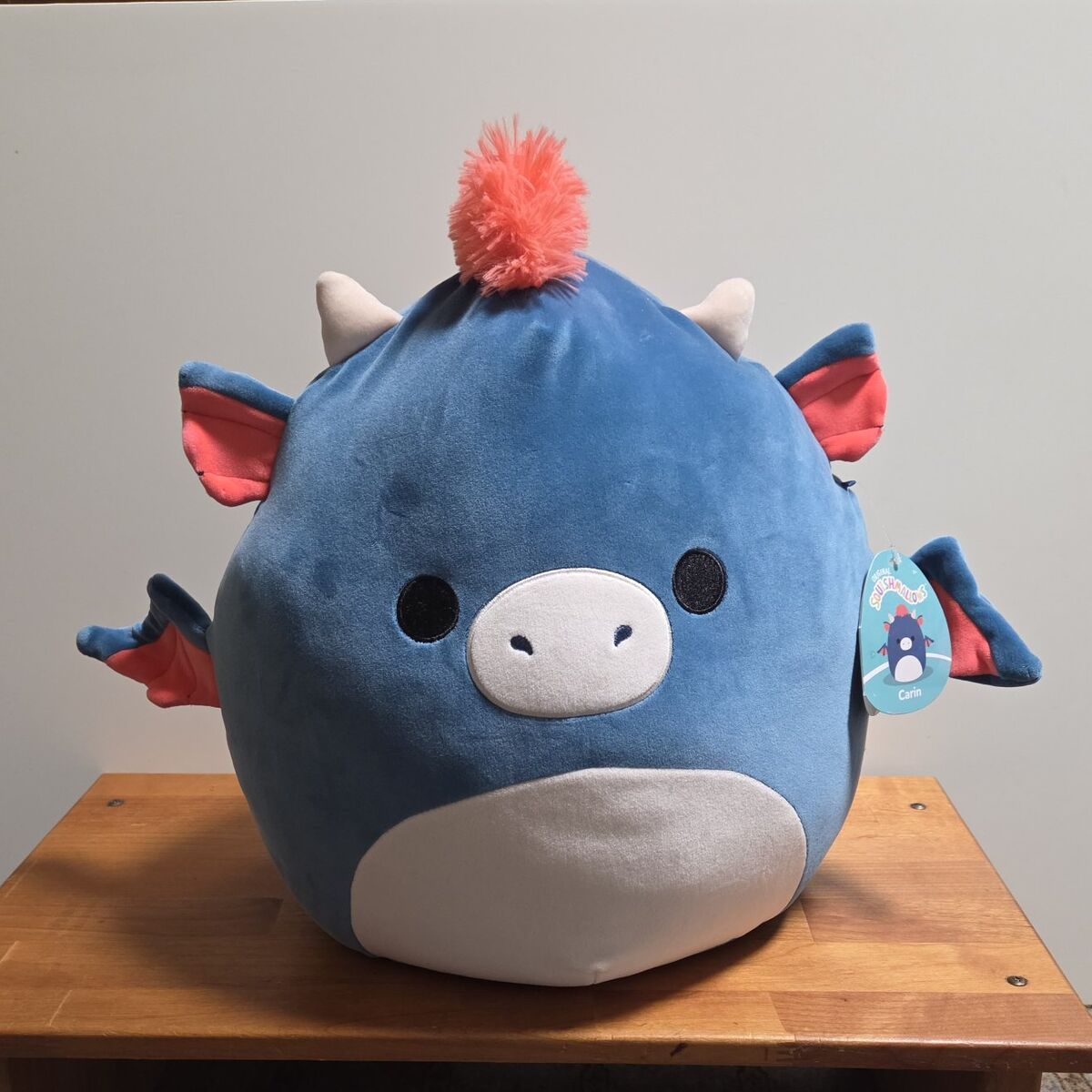 Carin squishmallow jazwares dragon plush nwt
