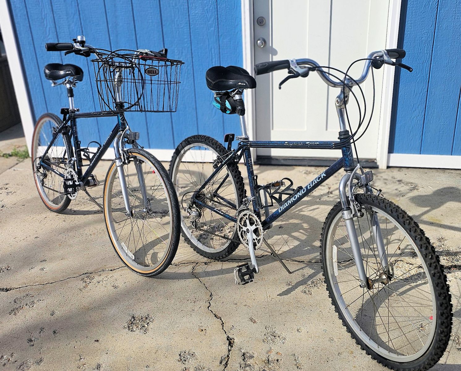 2 Response Sport Diamond Back bikes