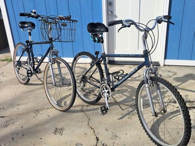 2 Response Sport Diamond Back bikes