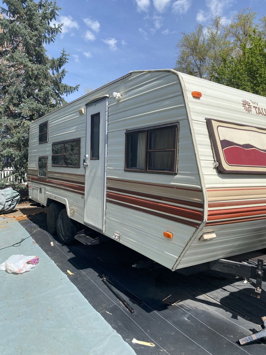 Nice older trailer with bunks