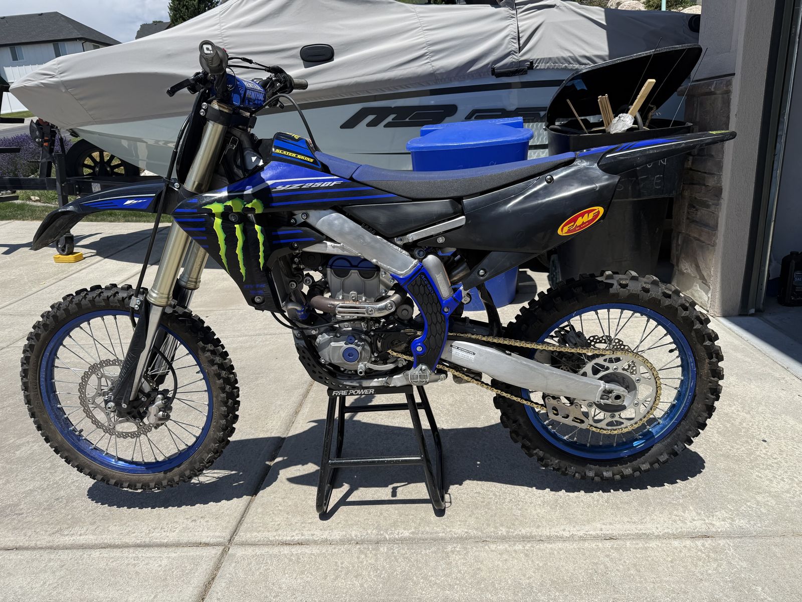 2023 YZ250f Monster Energy- 42 hrs