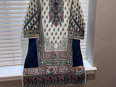 Women's Printed Pakistani/Indian dress with beautiful color combination Tunic, Kameez & Dupatta Dress Set - XLarge