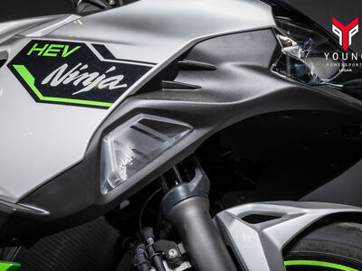 2024 Kawasaki Ninja® 7 Hybrid ABS