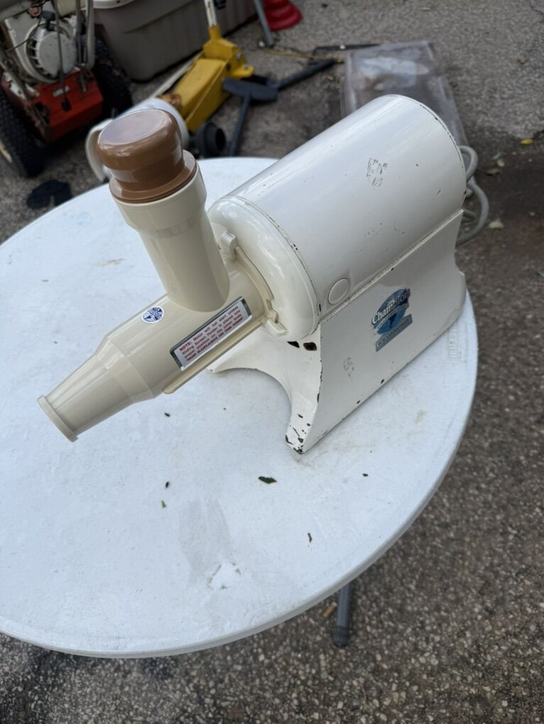 Champion Juicer