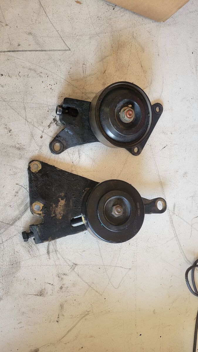350z/G35 VQ35DE idler / tensioner pulley assemblies