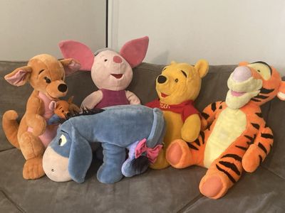 Winnie the Pooh 22 inch stuffed animal collection: Pooh, Tigger, Eeyore, Piglet, Kangaroo and Roo.