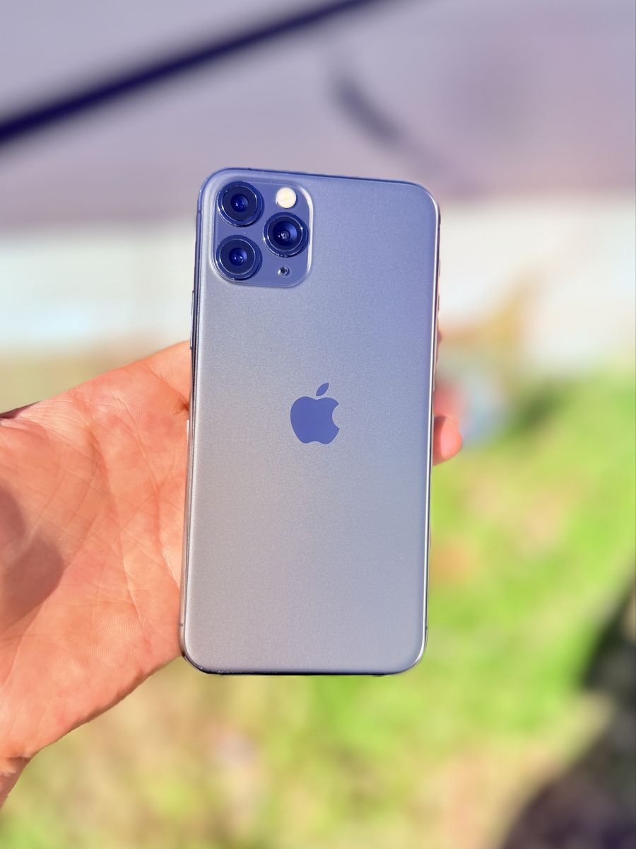 Unlocked iPhone 11 Pro 256 + Accessories Bundle