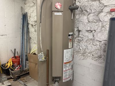 A.O. Smith BTC-197-970 100 Gallon Natural Gas Commercial Water Heater 197,000 BTU