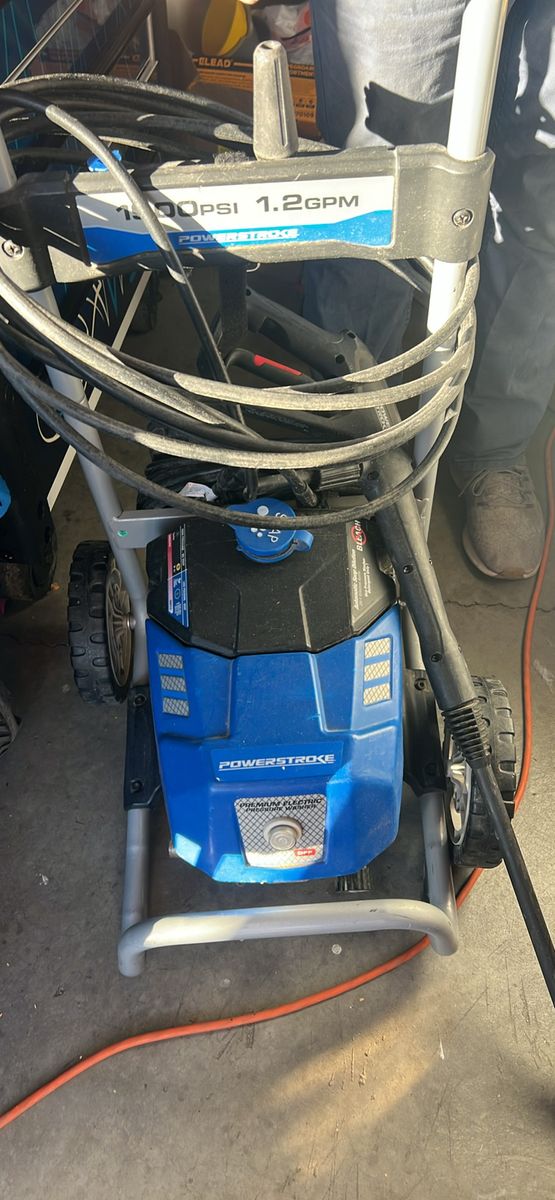 PowerStroke 1700 PSI 1.2 GPM Electric Pressure Washer - Premium Cleaning Power