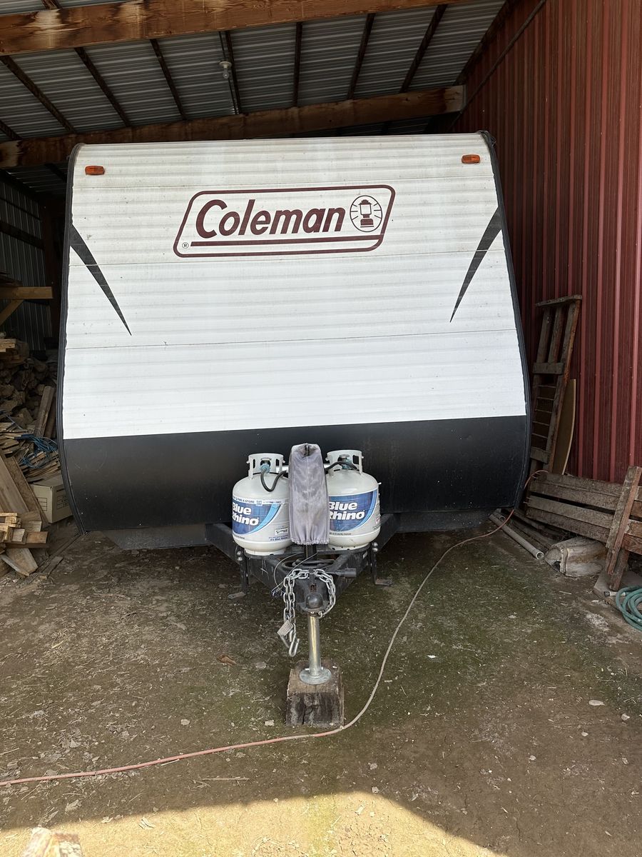 2019 Coleman Lantern 215BHWE